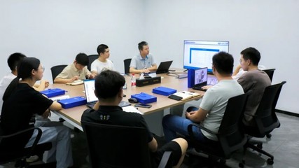 中大力德“移動(dòng)展廳”首航成功，技術(shù)交流邁上新臺(tái)階